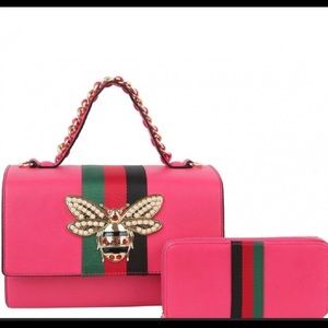 Pink bee handbag (new)